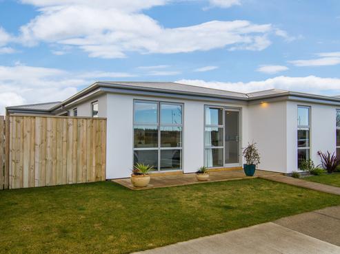 11 Winsloe Street, Pegasus