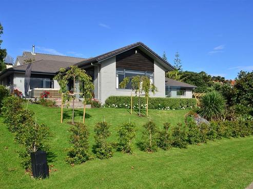 33 Serene Place, Gulf Harbour