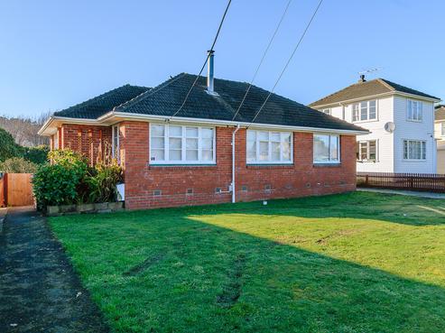 86 Reynolds Street, Taita