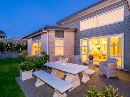 10 Otupoa Way, Paraparaumu