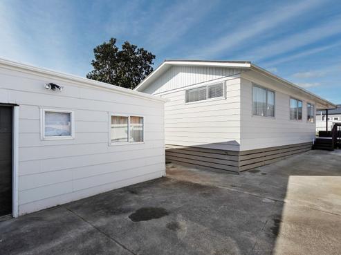 23B Kelman Road, Kelston