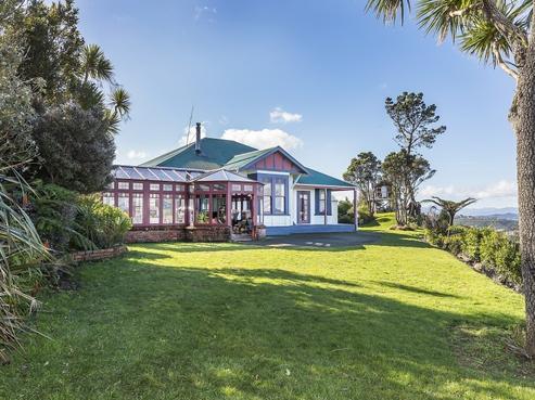 83 Sweetacres Drive, Belmont