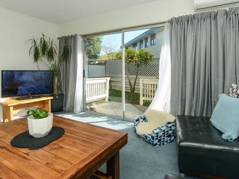 2/36 Anderson Road, Taradale