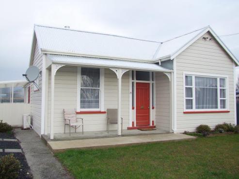 35 Elderlee Street, Milton