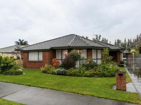 8 Jacaranda Place, Greenmeadows