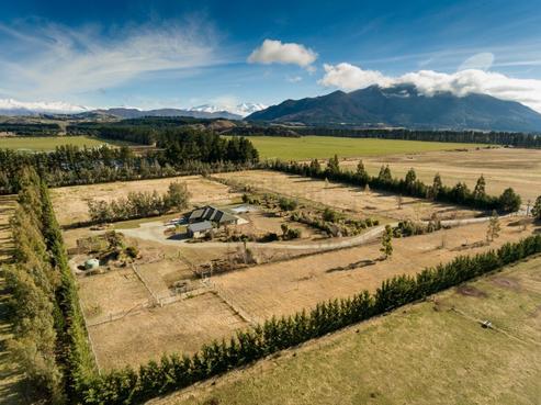 342 Camp Hill Road, Hawea Flat