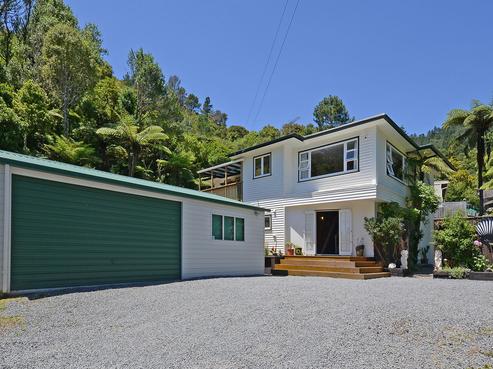99 Kamahi Street, Stokes Valley