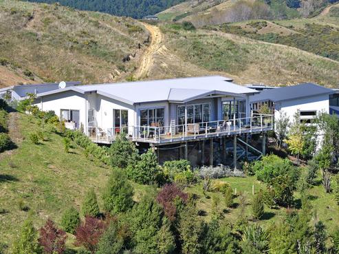 372 Princes Drive, Britannia Heights