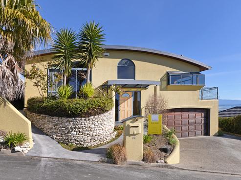32 Austen Ward Heights, Enner Glynn