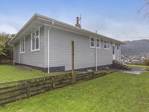20 Rintoul Grove, Stokes Valley