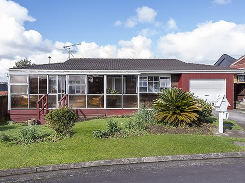 9 Tate Grove, Half Moon Bay