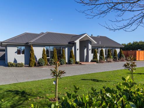 2 Liffeyfields Drive, Lincoln