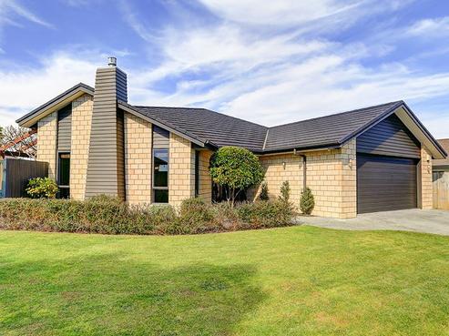 7 Whistler Close, Rototuna North