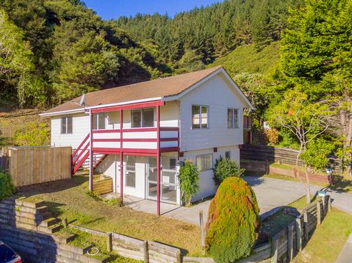 21 Mamaku Street, Paraparaumu