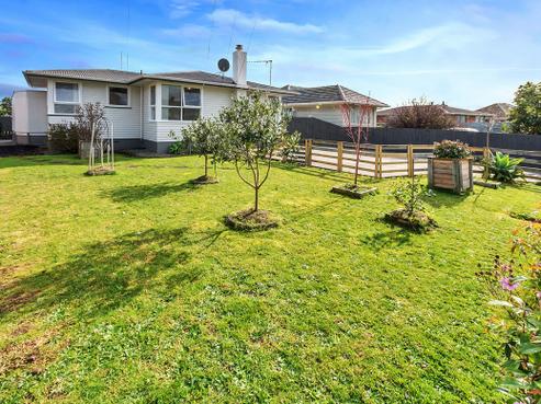 1/37 Blampied Road, Otara
