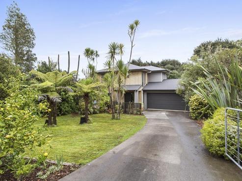 1024 Scenic Drive North, Swanson