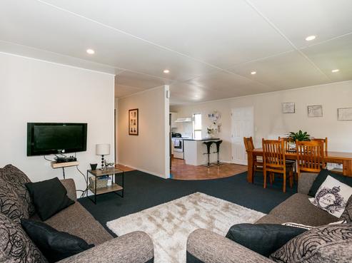 803B Riverslea Road South, Akina