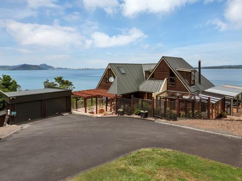 228 Manganese Point Road, Tamaterau