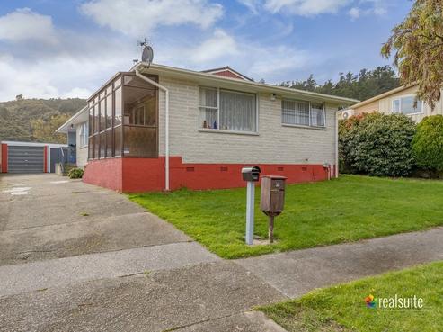 10 Helvetia Grove, Naenae