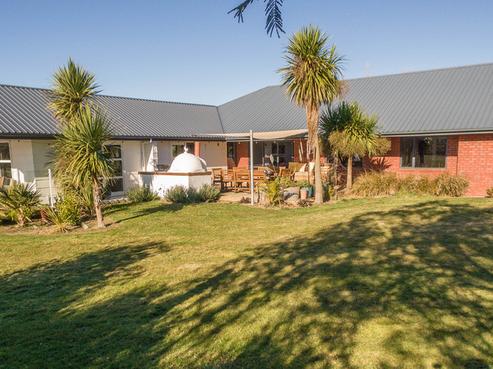 306 Landsborough Road, Fairview