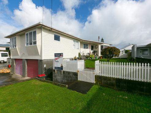 13 Rospeath Crescent, Spotswood