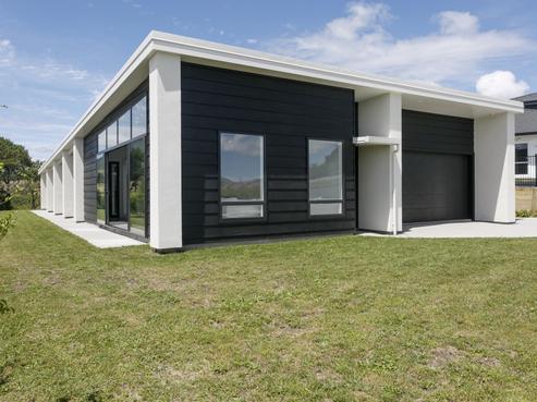 41 Coprosma Crescent, Waipahihi