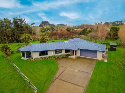 157 Taylors Road, Otaki
