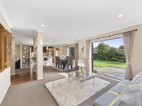 41 Farringdon Avenue, Rototuna North