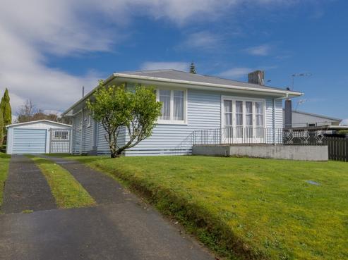 11 Riwai Street, Paraparaumu
