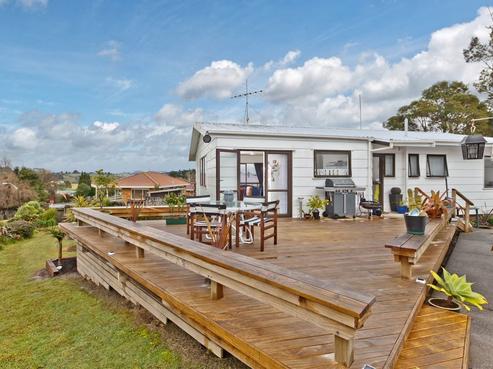 4 Melia Place, Stanmore Bay