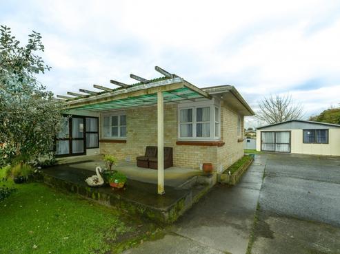 4 Macdonald Road, Glenview