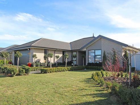 8 Rossall Crescent, Rolleston