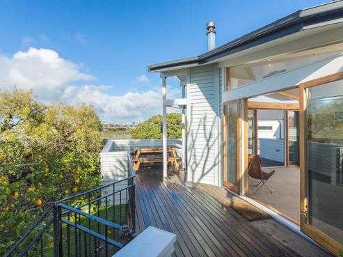 41 Ngataringa Road, Devonport