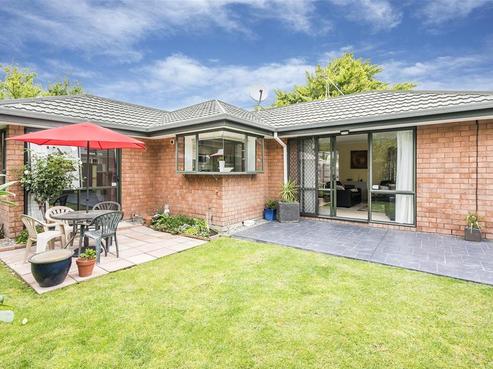 32 Montclare Avenue, Avonhead