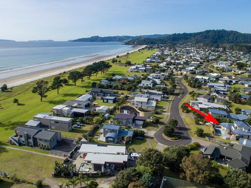 129 Sands Crescent, Matarangi