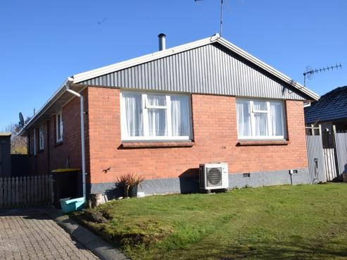 303 Conyers Street, Strathern