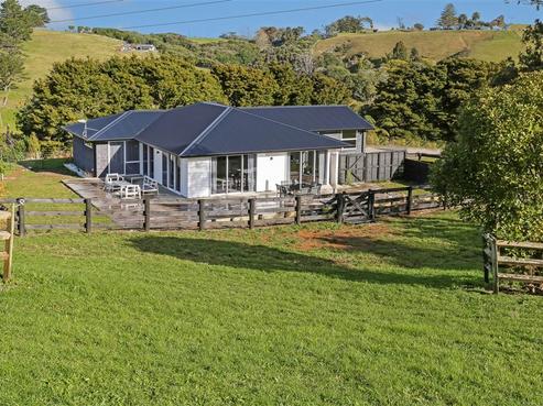 166C Gleeson Road, Pollok
