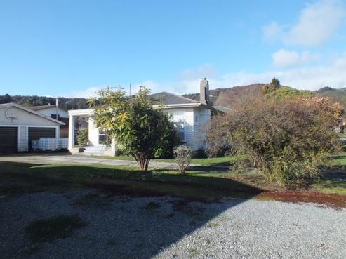 4 Cavell Street, Reefton
