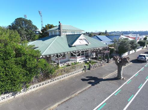 92 Nelson Crescent, Napier South