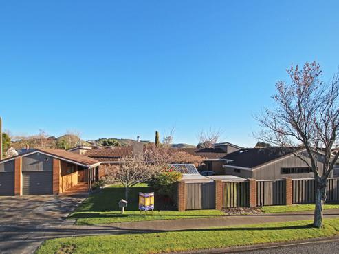 27 Upham Crescent, Taradale