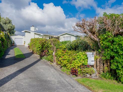18 Percival Road, Paraparaumu Beach