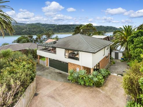 41B Okura River Road, Okura