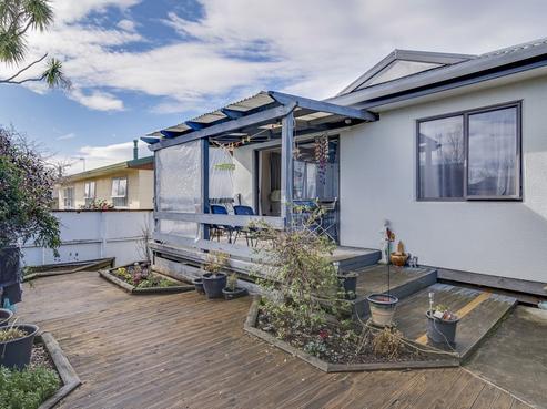 23B Manson Avenue, Stoke
