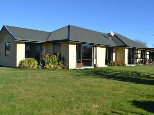 98 Claremont Road, Fairview