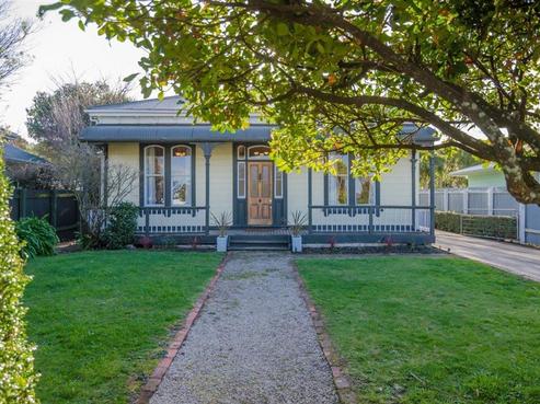 27 Johnston Street, Featherston
