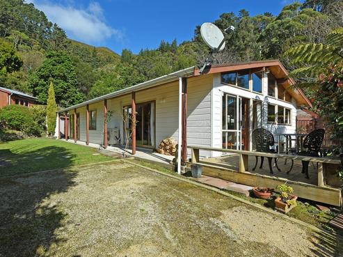 152 Seddon Street, Naenae