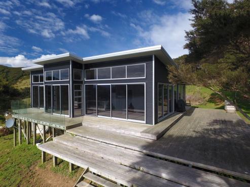 6 Willow Point Road, Taharoa