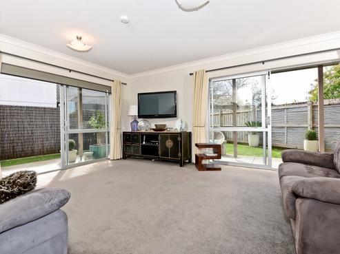 7B Odette Street, Bader