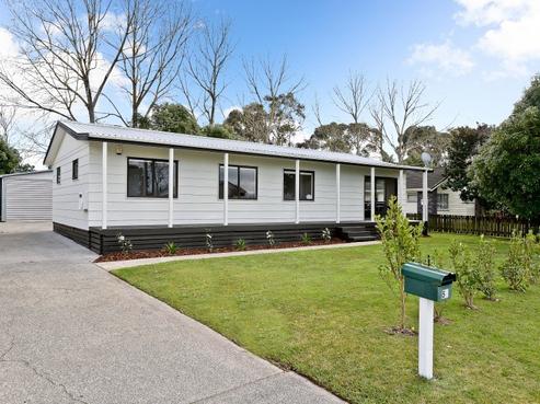 52 Garland Drive, Saint Andrews