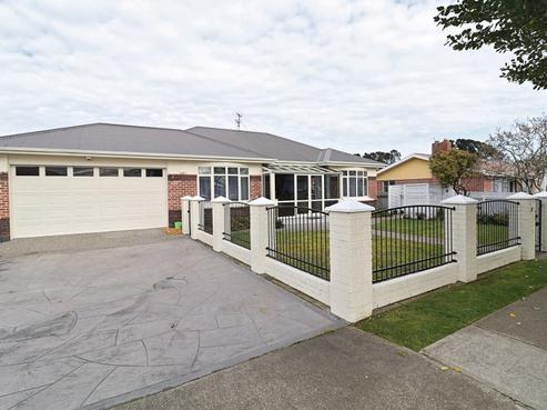 27 Bourke Street, Windsor